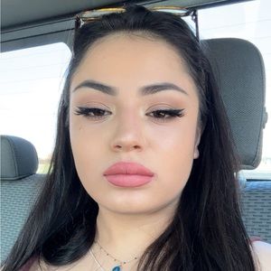 Meet your Posher, Bella